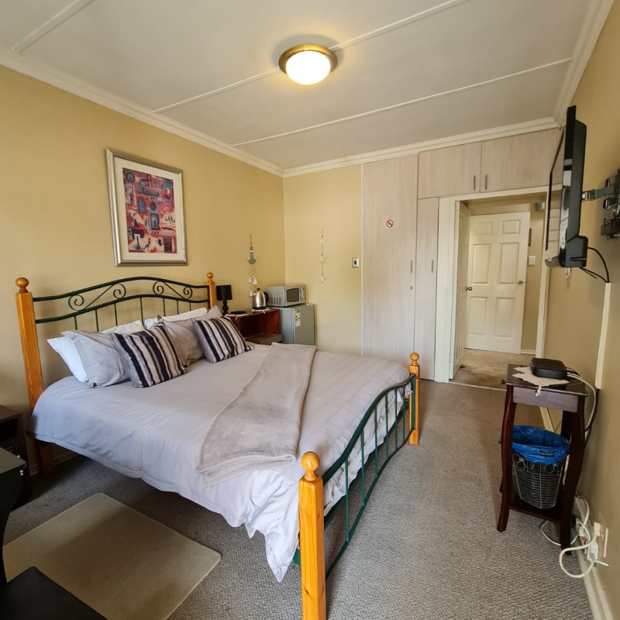 6 Bedroom Property for Sale in Sasolburg Free State